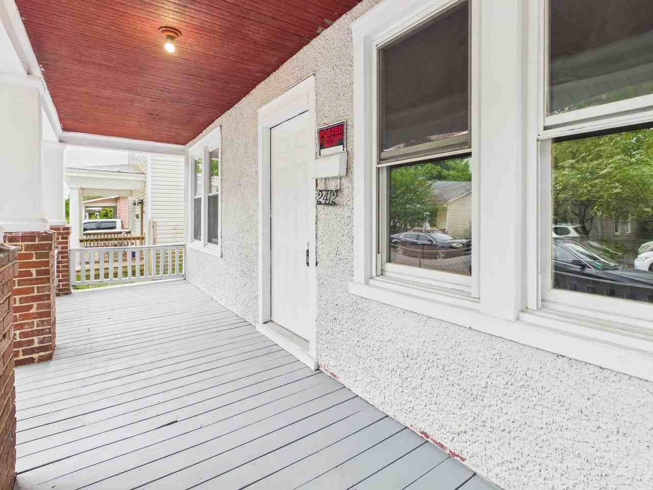 2412 Concord Ave - Photo 2 of 29
