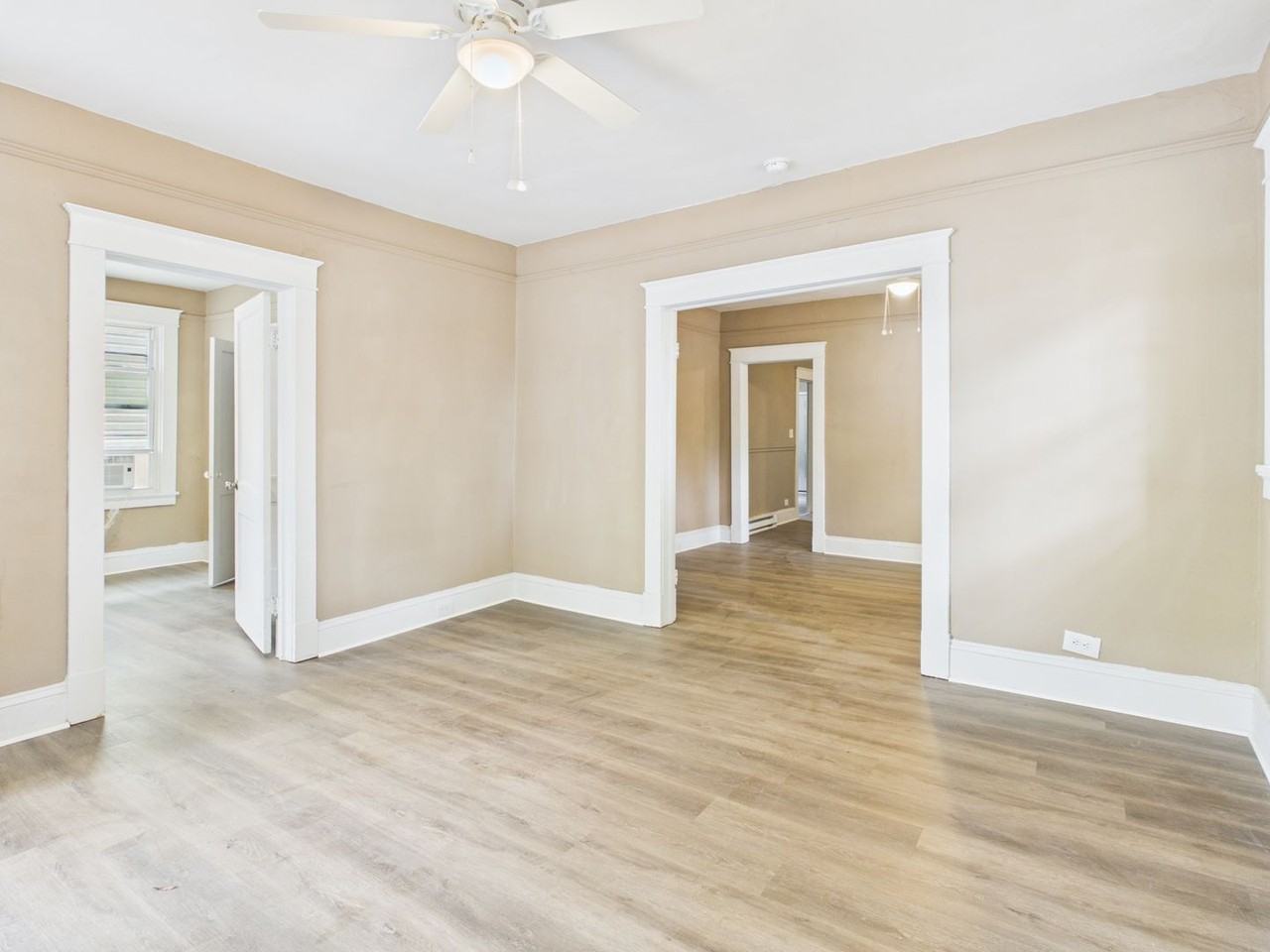 2412 Concord Ave - Photo 6 of 29