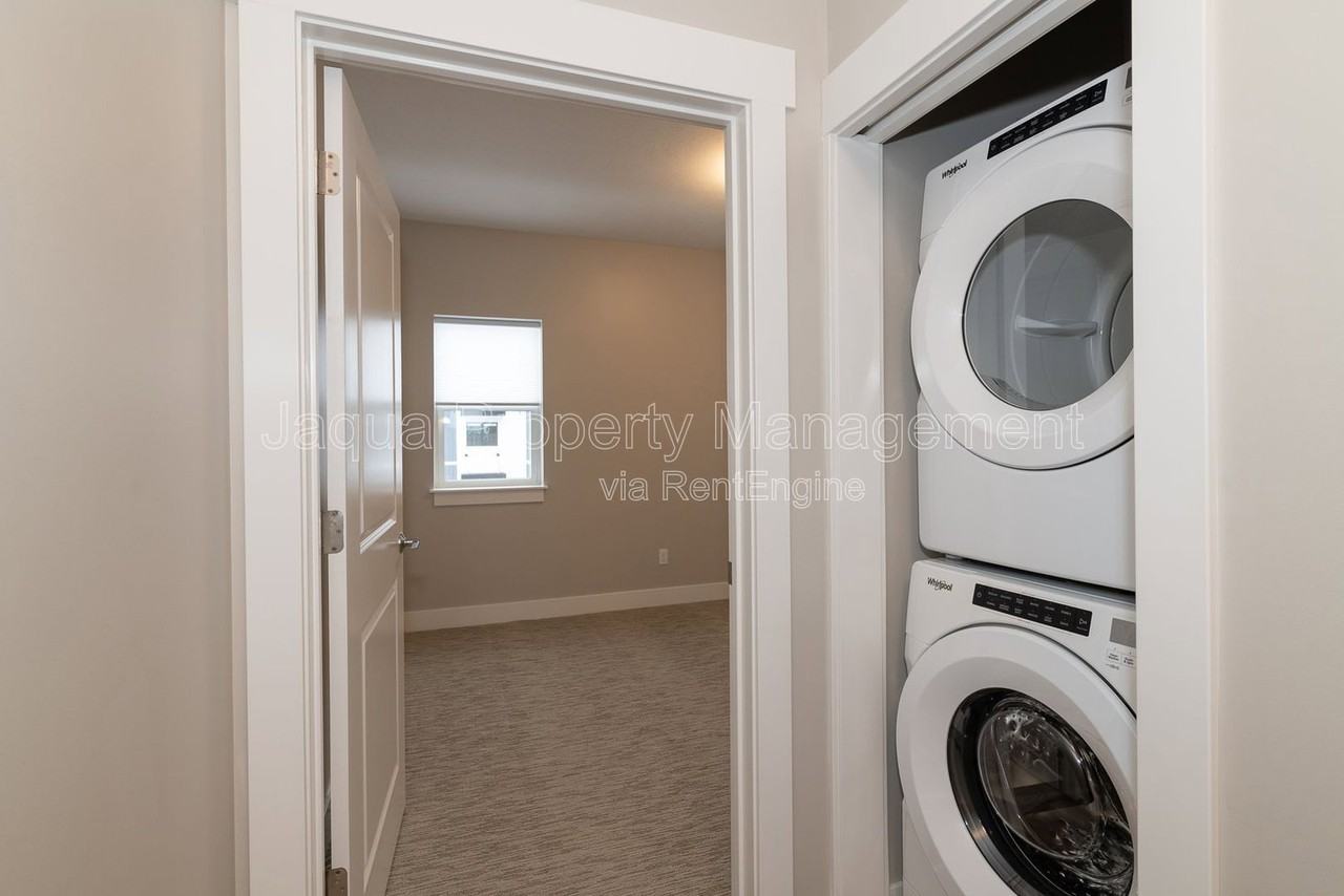 24279 W Mcgillen Ave #A22 - Photo 7 of 13