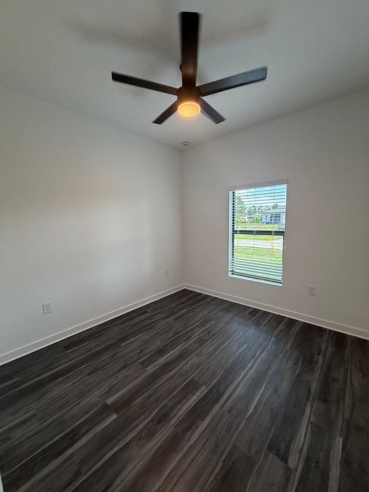 149 Pine Ln - Photo 3 of 37