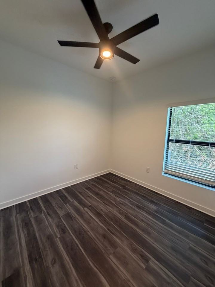 149 Pine Ln - Photo 4 of 37