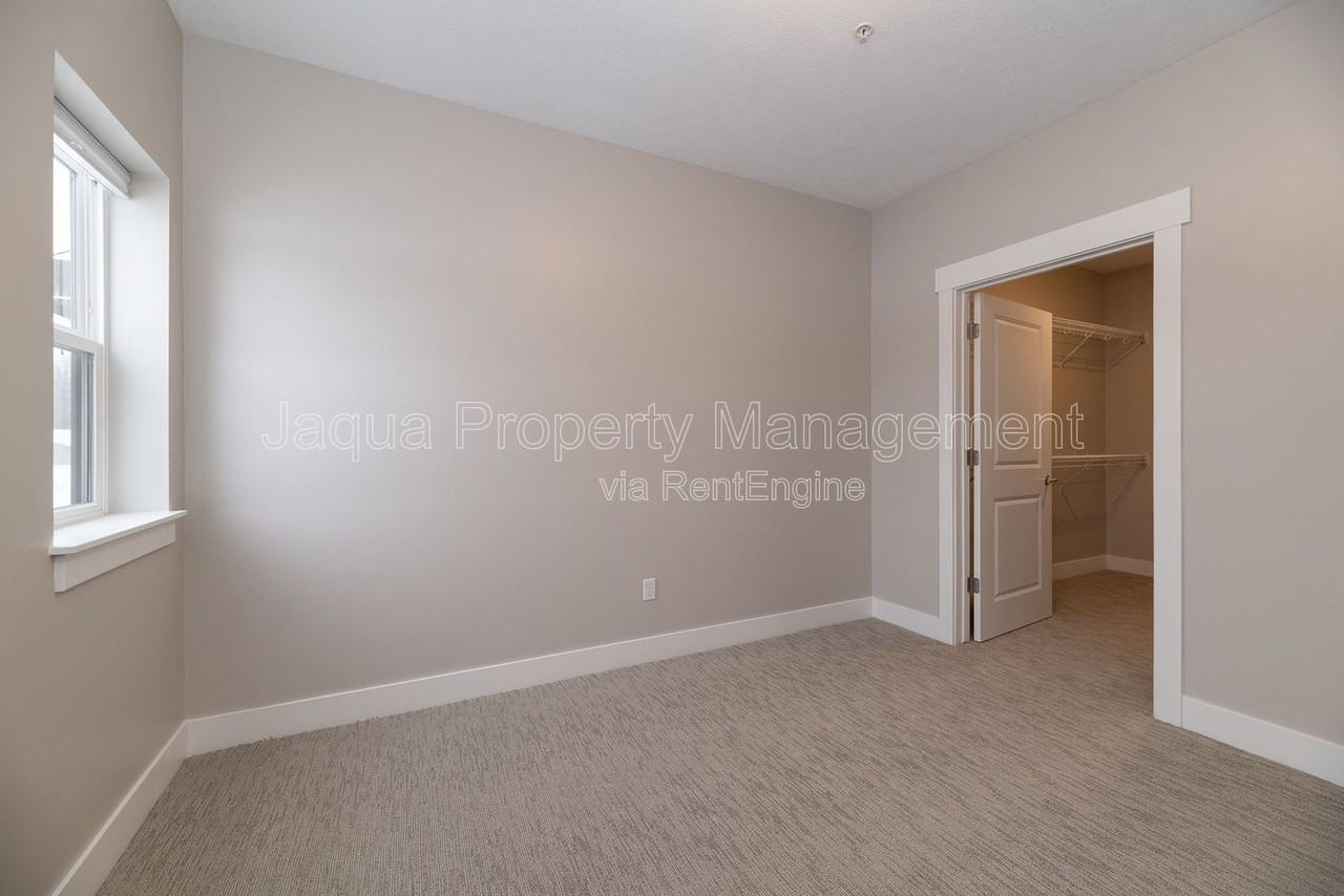 24279 W Mcgillen Ave #A14 - Photo 7 of 14