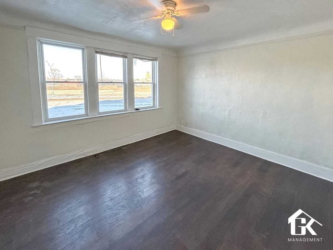 Scovel Apartments - Photo 2 of 10