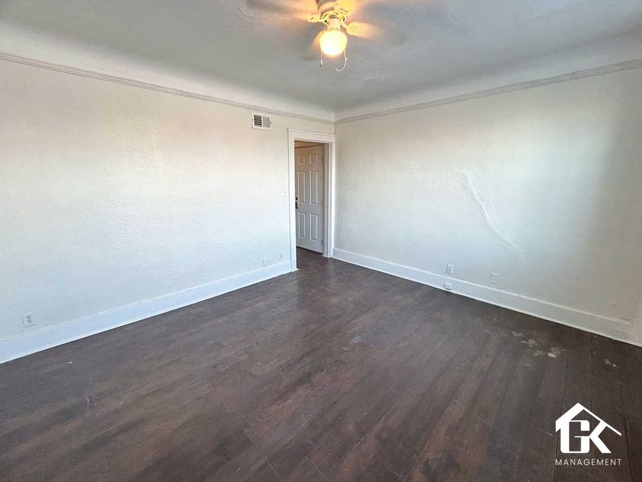 Scovel Apartments - Photo 3 of 10