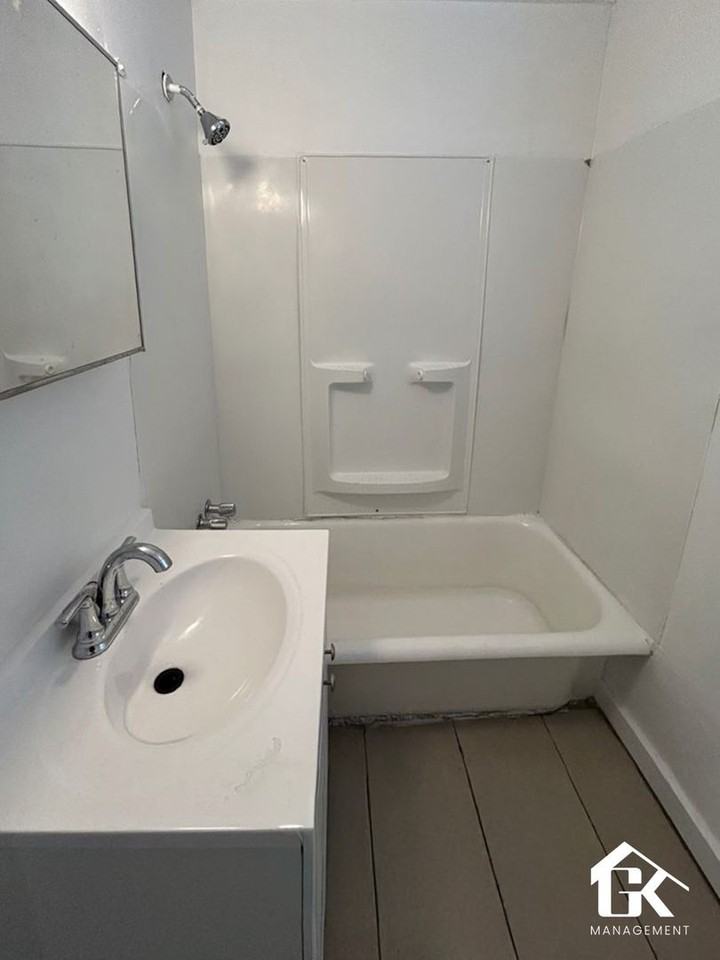 Scovel Apartments - Photo 6 of 10