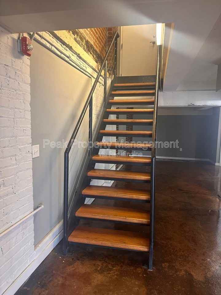 1510 W Broad St #M01 - Photo 2 of 28