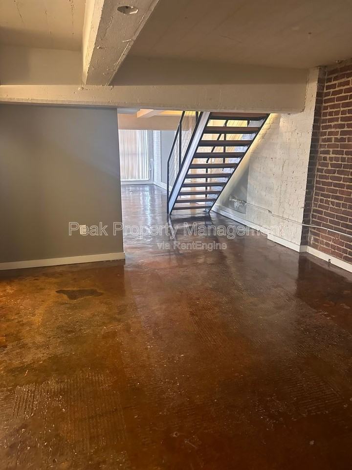 1510 W Broad St #M01 - Photo 3 of 28