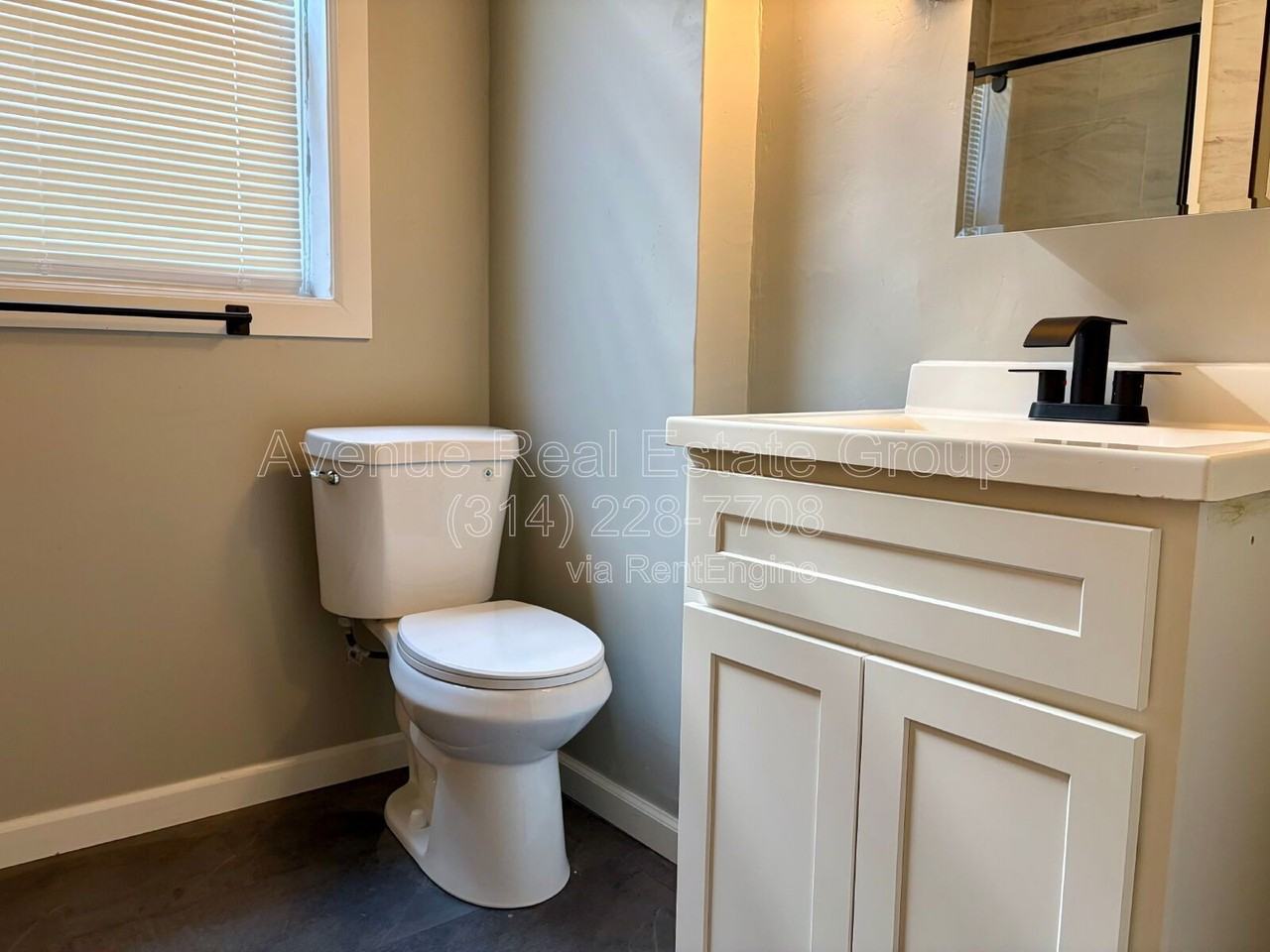 3228 Arsenal St #1F - Photo 7 of 17