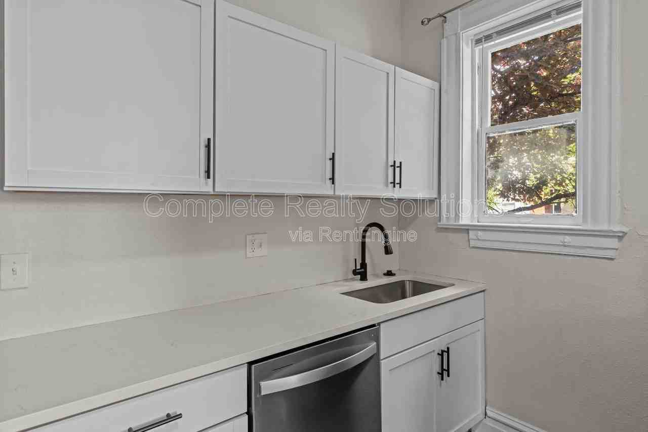 3402 Dunnica Ave #3400-1F - Photo 5 of 18
