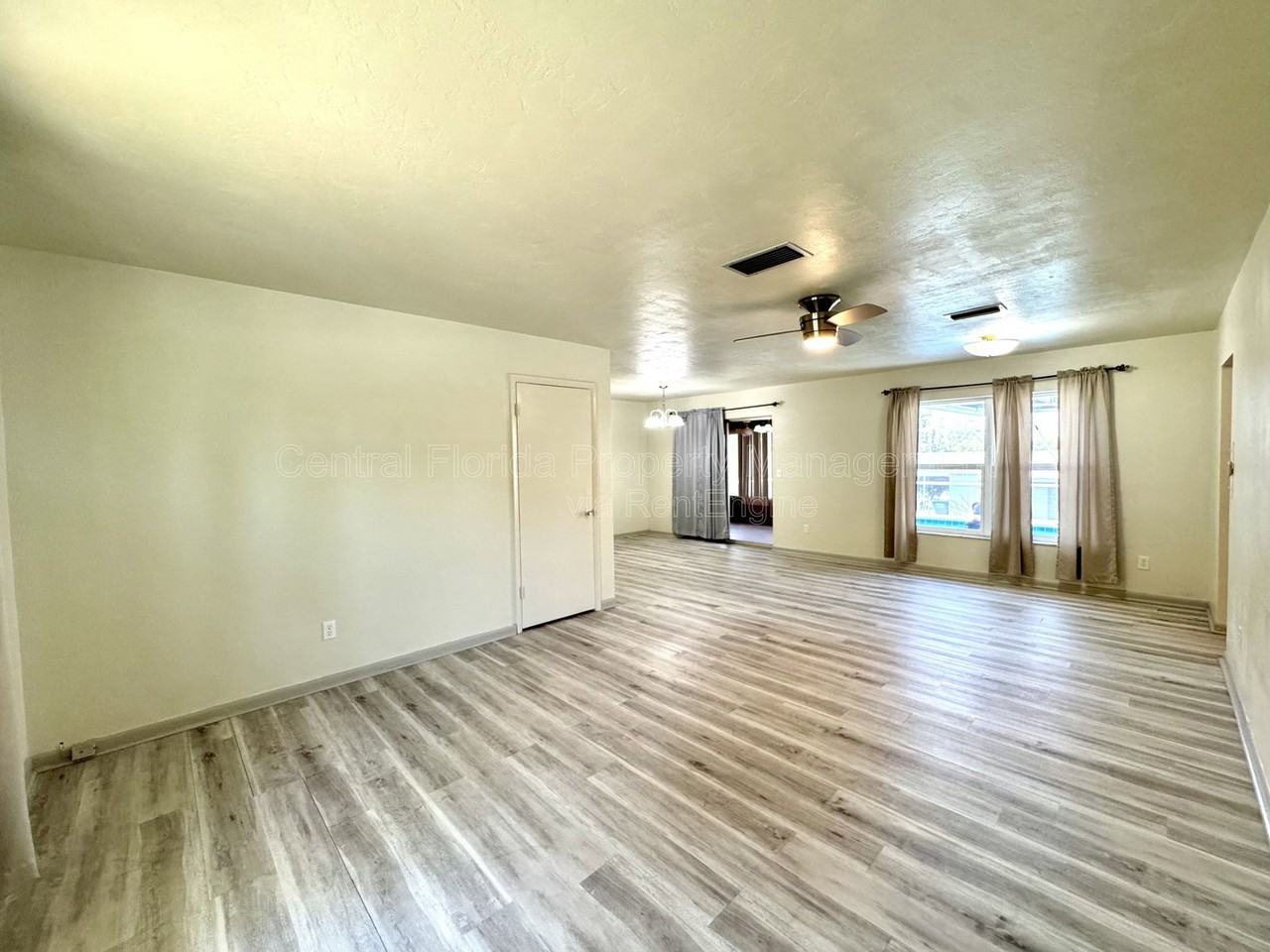 1074 Gerona Ave - Photo 3 of 27