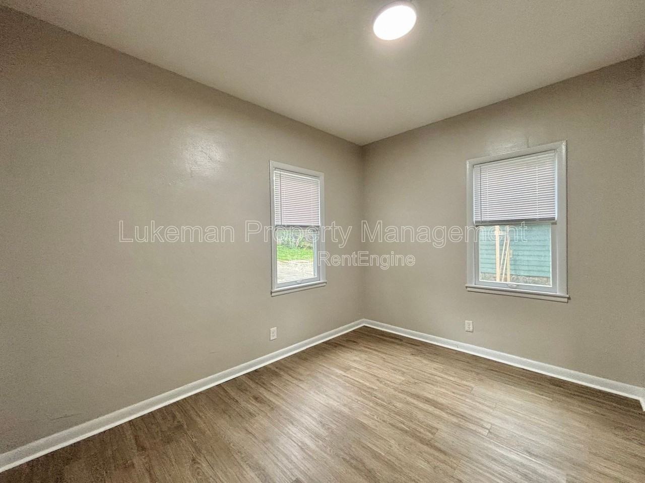 1320 S Westnedge Ave #2 - Photo 3 of 5