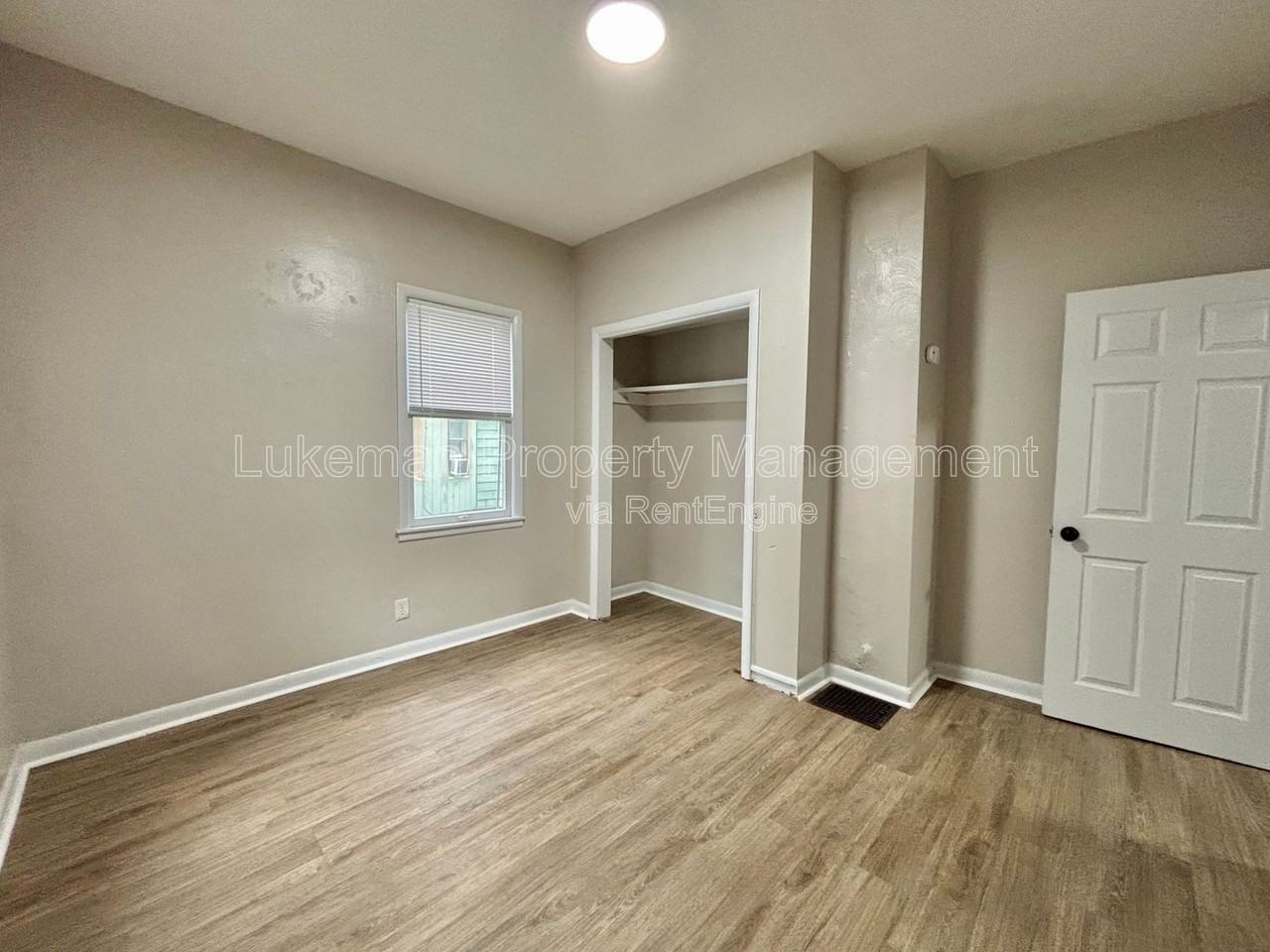 1320 S Westnedge Ave #2 - Photo 4 of 5