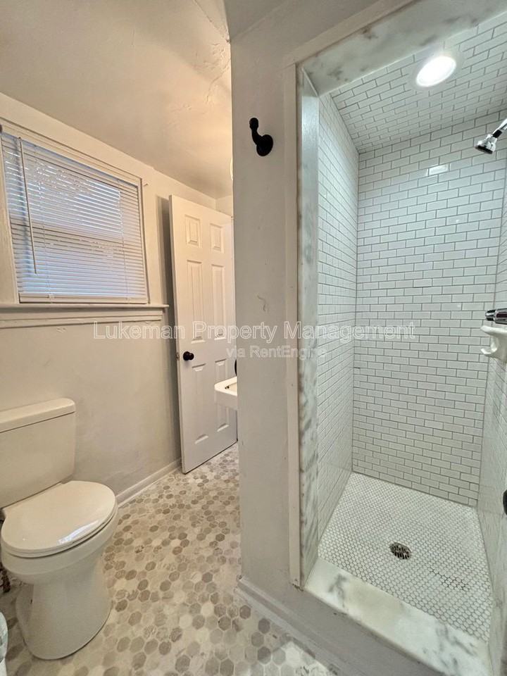 1320 S Westnedge Ave #2 - Photo 2 of 5