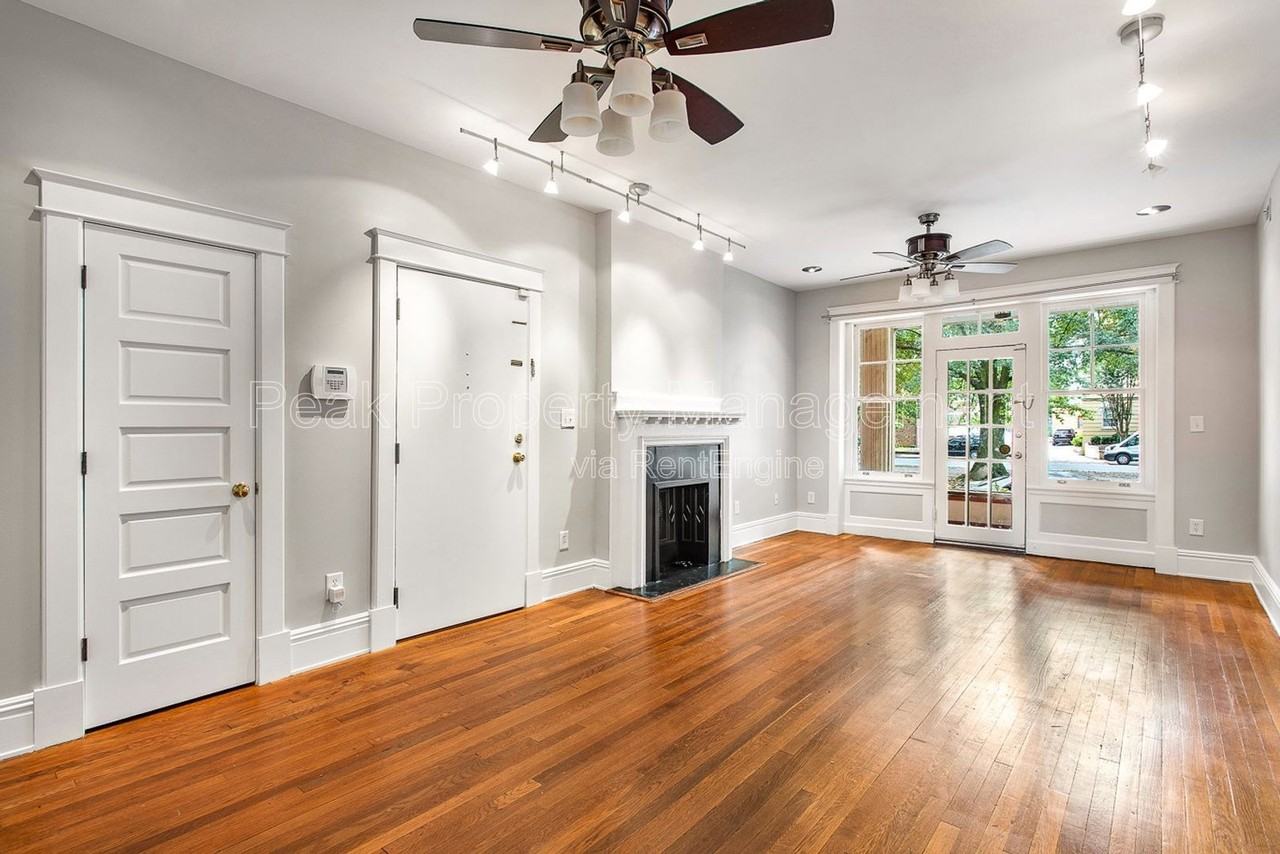 2806 Monument Ave #1 - Photo 6 of 25
