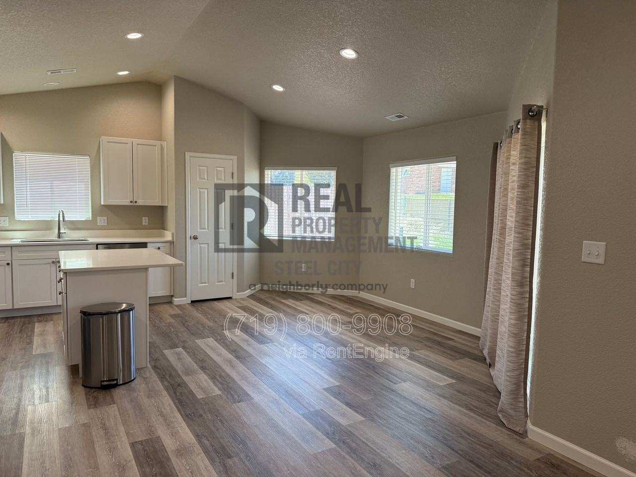 155 S Stardust Cir - Photo 2 of 16