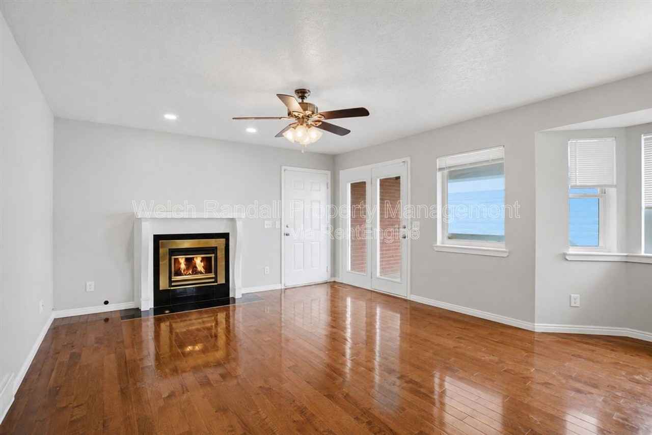 9527 S Newkirk St - Photo 7 of 36