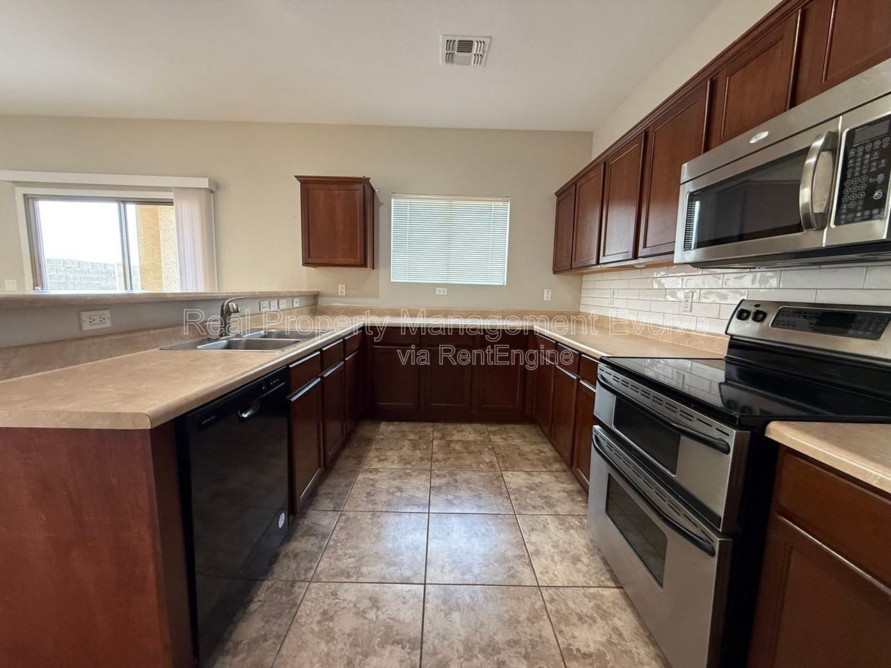 35828 N Zachary Rd - Photo 7 of 35