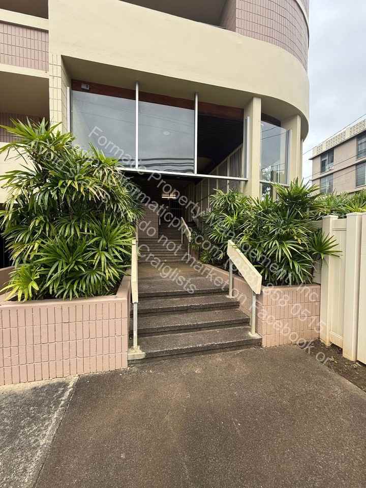 1634 Nuuanu Ave #214 - Photo 2 of 21