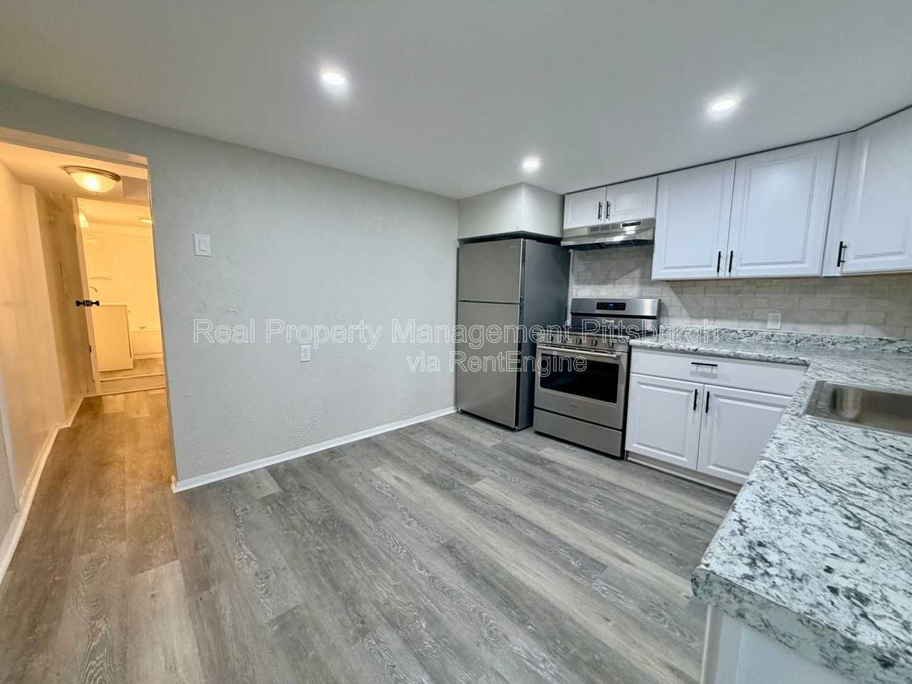 5115 Keystone St #1 - Photo 2 of 11