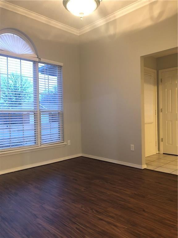 720 Pennington St - Photo 3 of 10