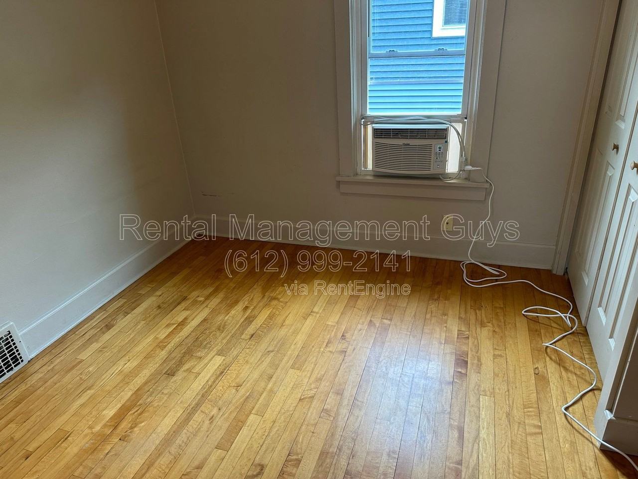 711 26th Ave S - Photo 5 of 9