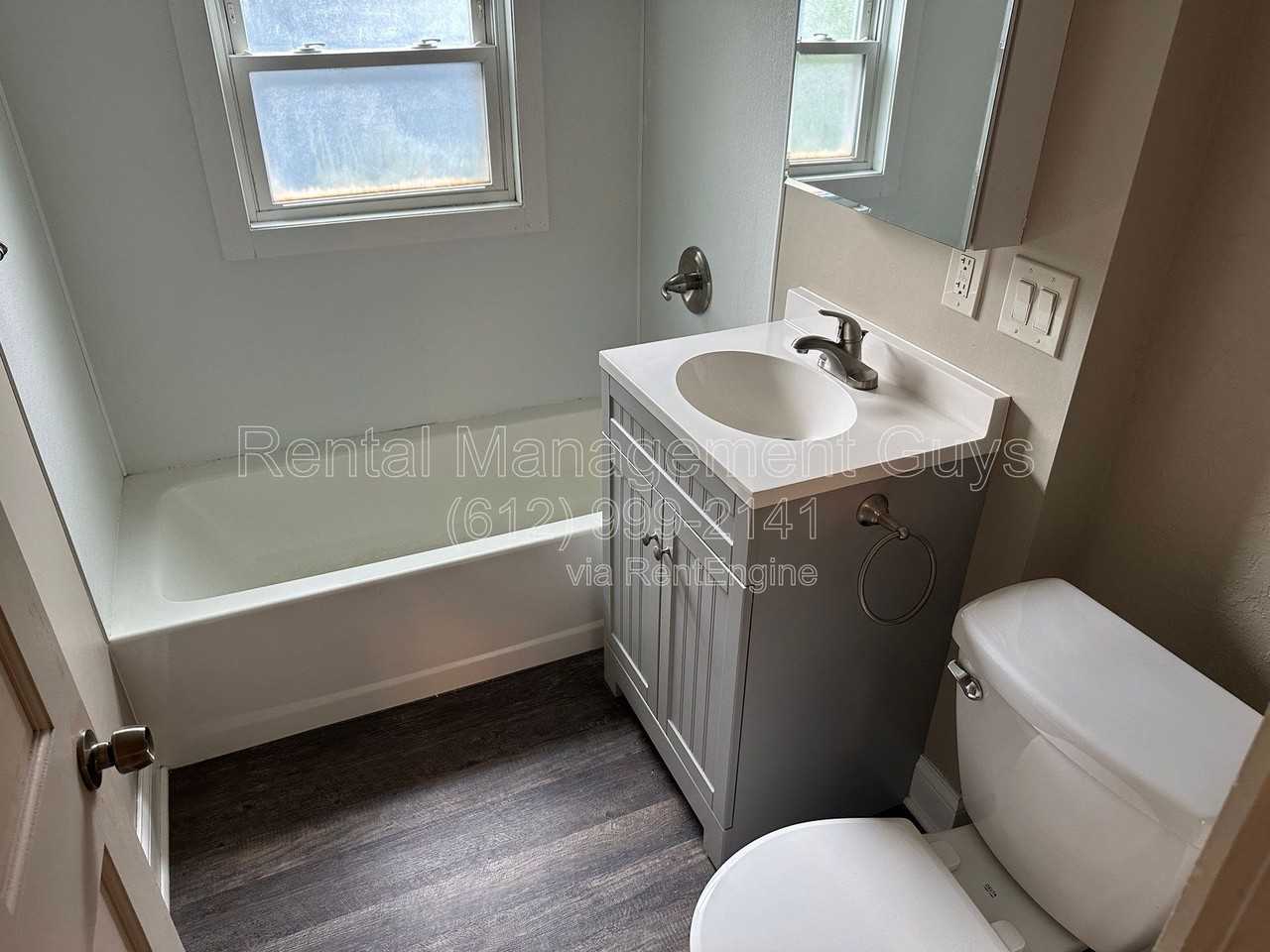 711 26th Ave S - Photo 7 of 9