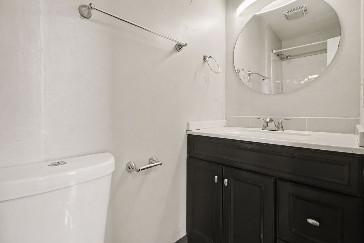 3103 Colerain Ave #1 - Photo 6 of 10