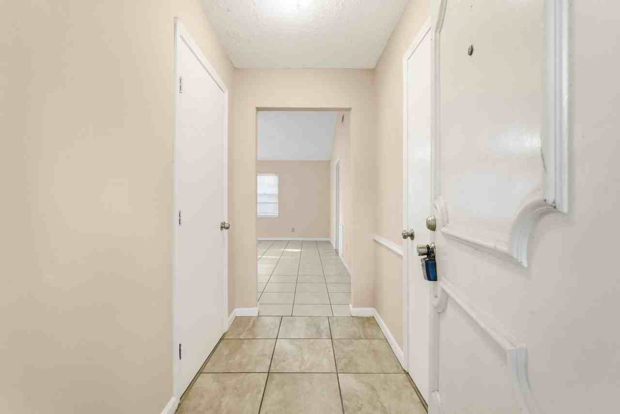 22222 Kerryblue Dr - Photo 3 of 26