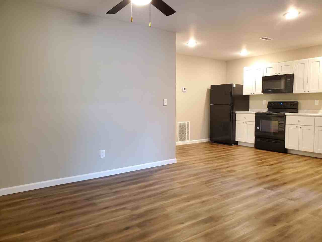 217 Cane Creek Ln #204 - Photo 4 of 13