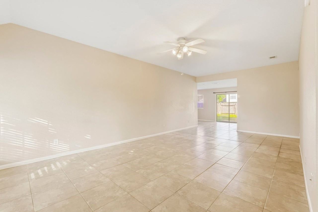 2658 Anthony Hay Ln - Photo 4 of 25