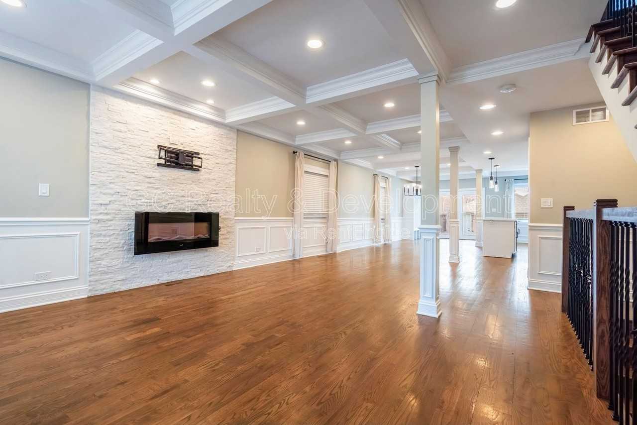 5619 W Irving Park Rd - Photo 3 of 22