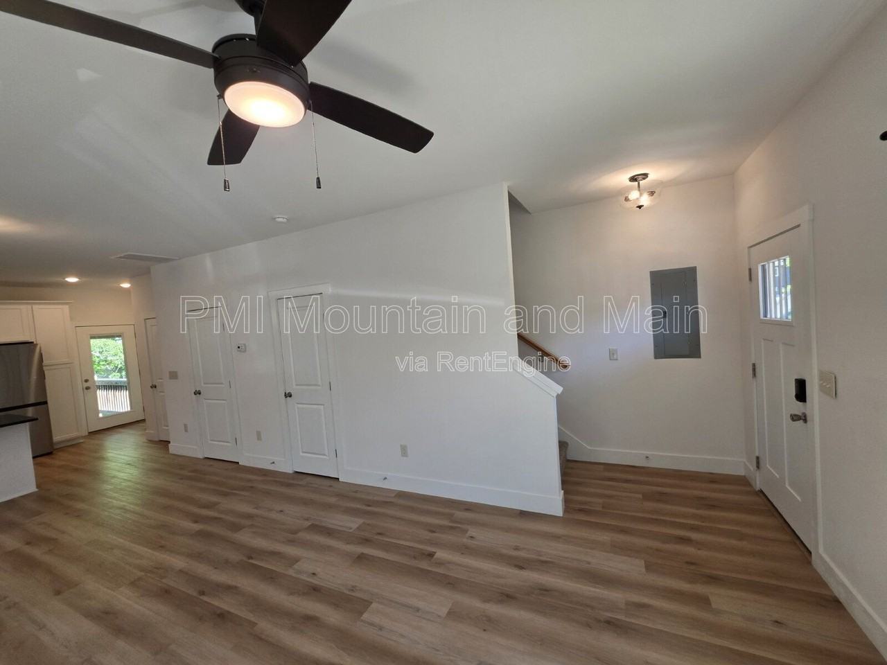 44 Wheeler Rd - Photo 4 of 34