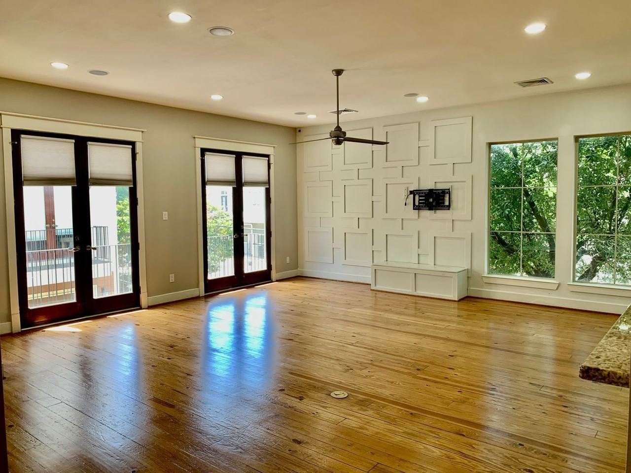 5305 Nett St #A - Photo 3 of 20