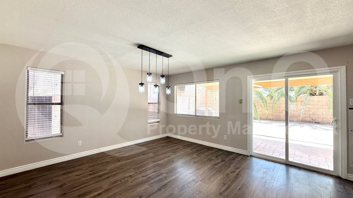 1733 E Harrison St - Photo 5 of 21