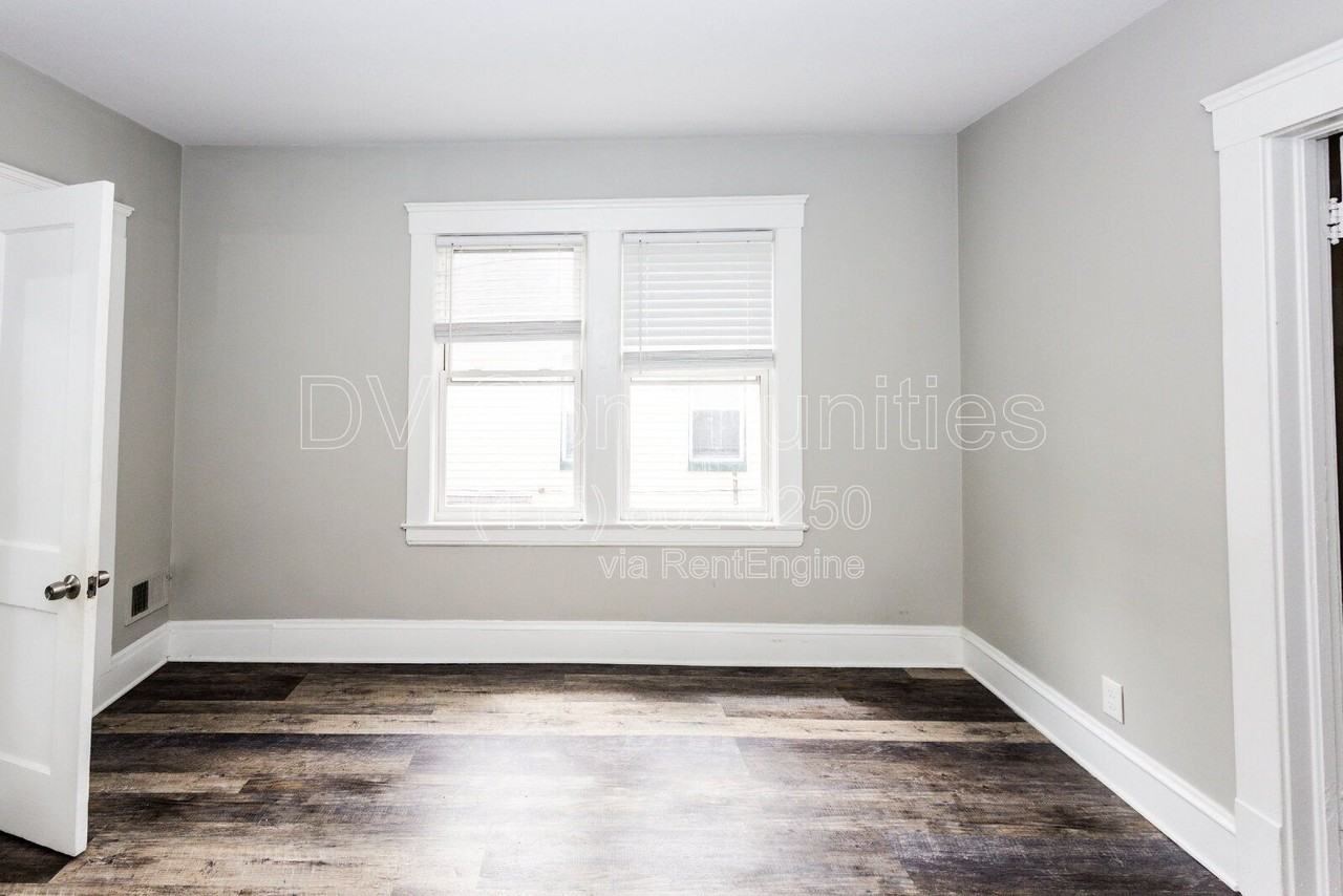 2081 Halstead Ave #UP - Photo 5 of 13