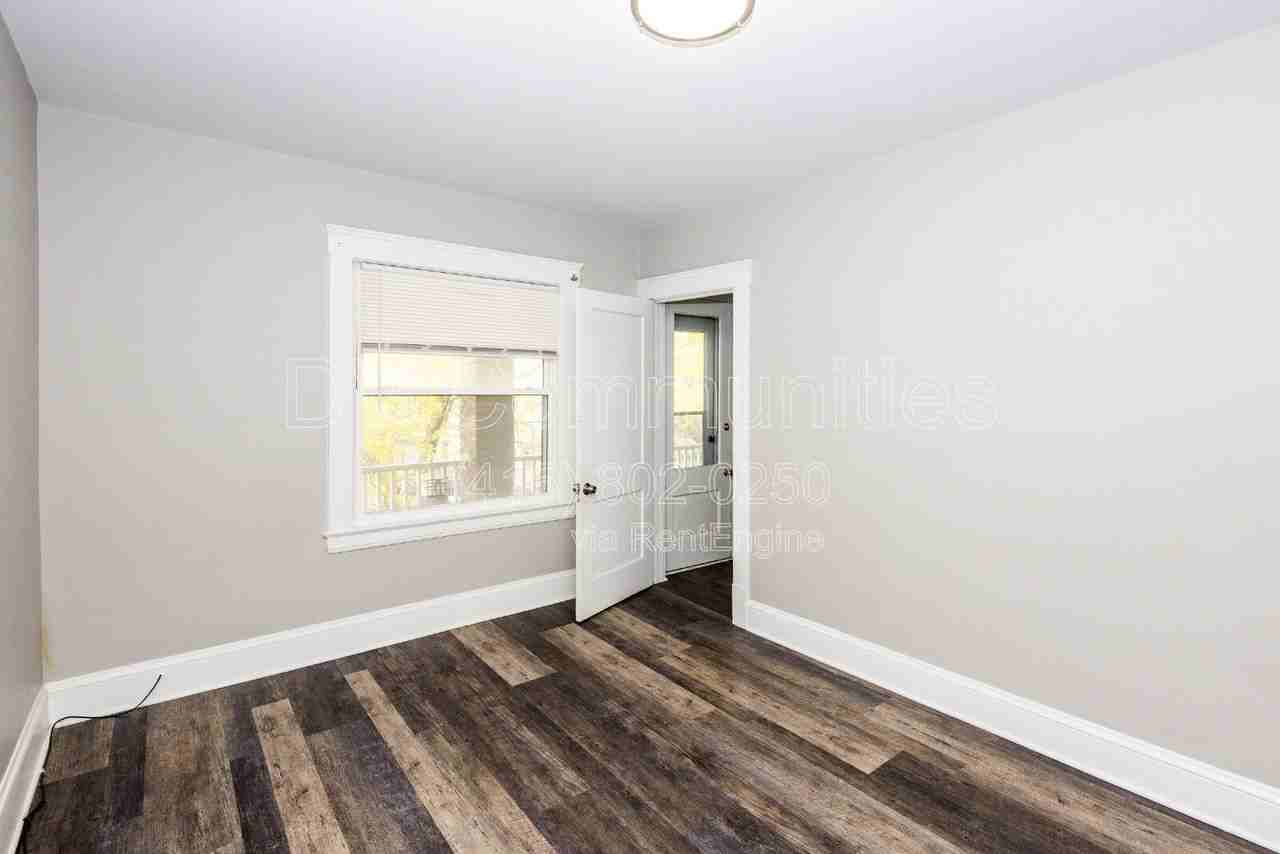 2081 Halstead Ave #UP - Photo 7 of 13