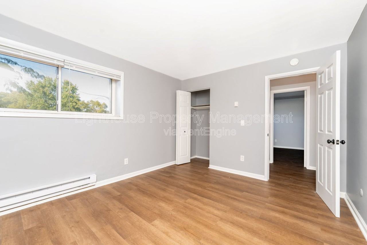1832 Winton Ave #102 - Photo 6 of 10