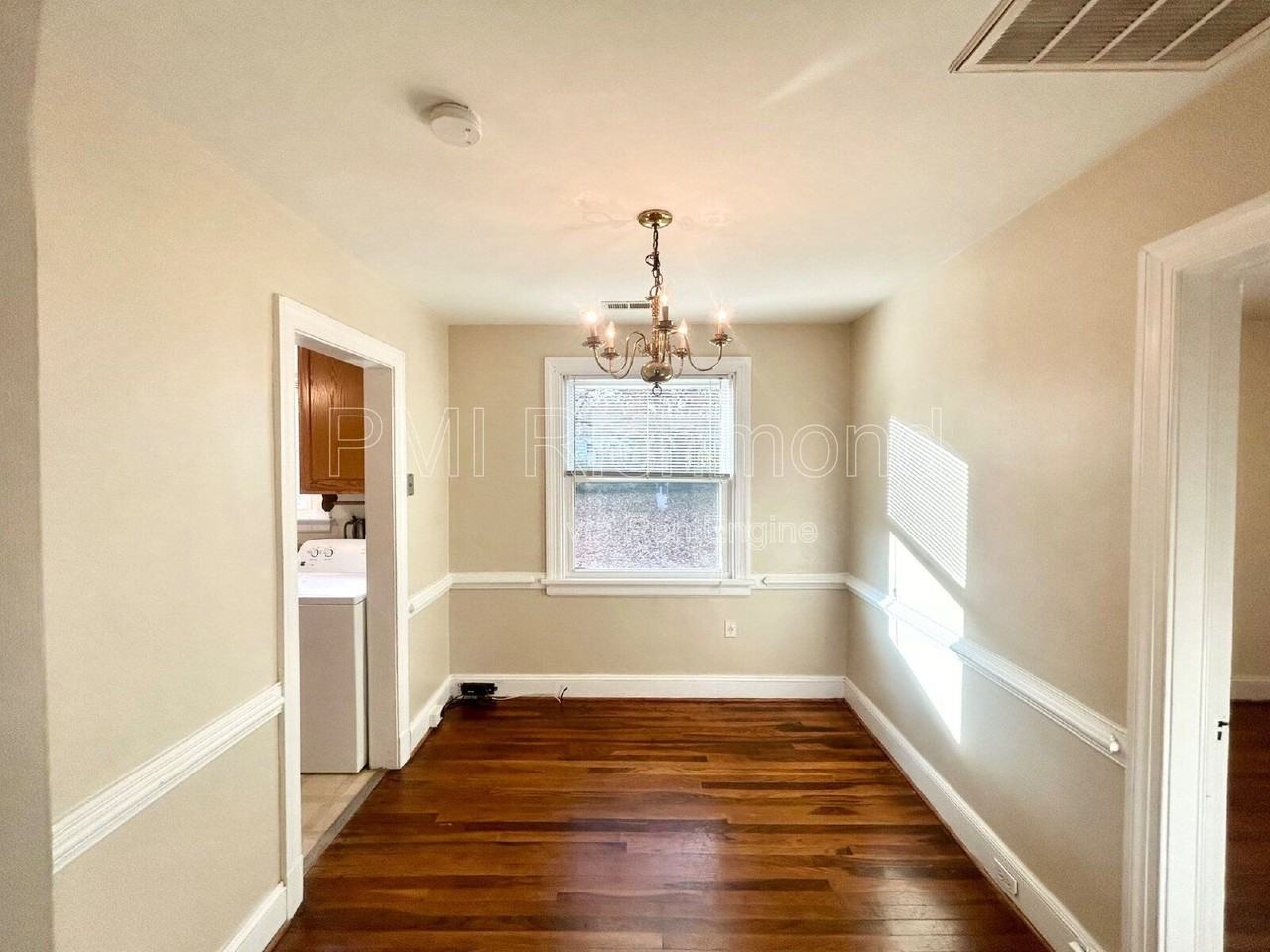 2705 Dellrose Ave - Photo 3 of 15