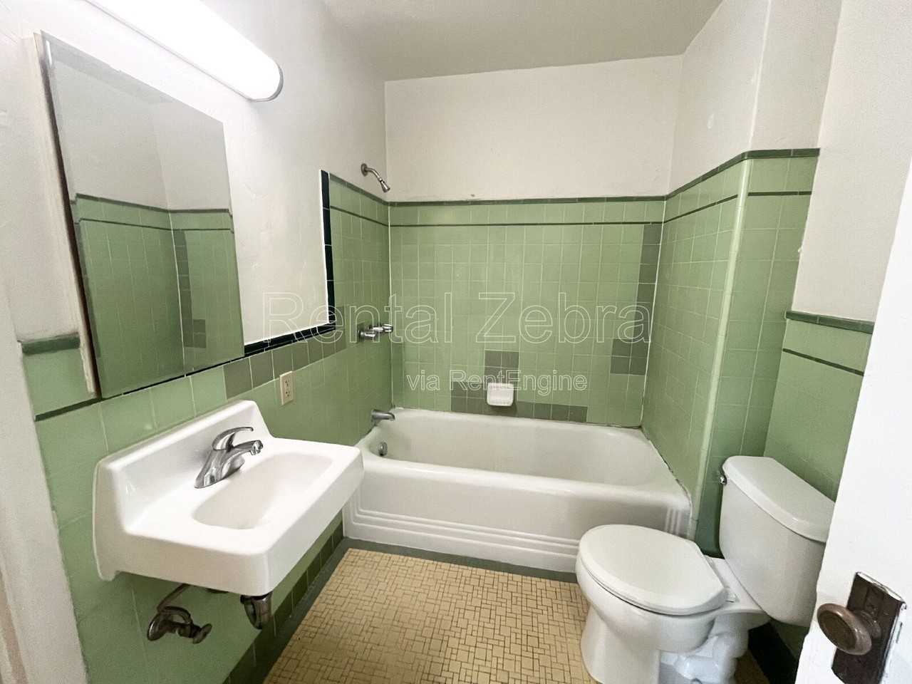 317 W Main St #2 - Photo 4 of 6