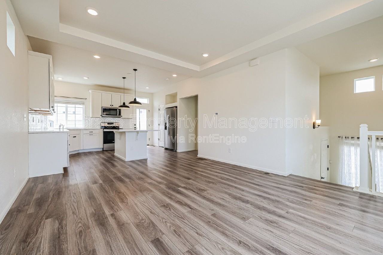 21844 E 44th Dr - Photo 3 of 24