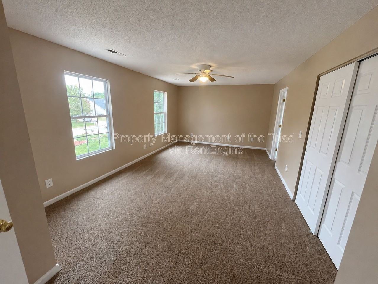 7 Loblolly Ct - Photo 4 of 10