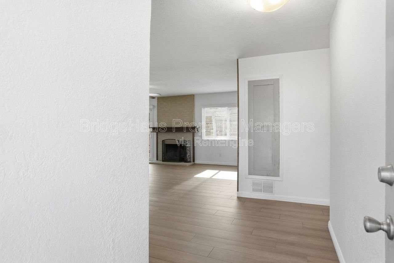 3328 Kenora Dr - Photo 6 of 41