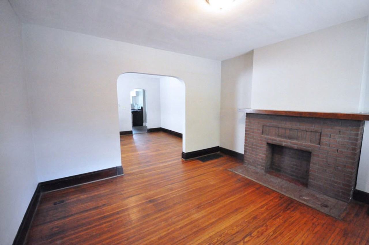 388 Hanford St - Photo 2 of 14