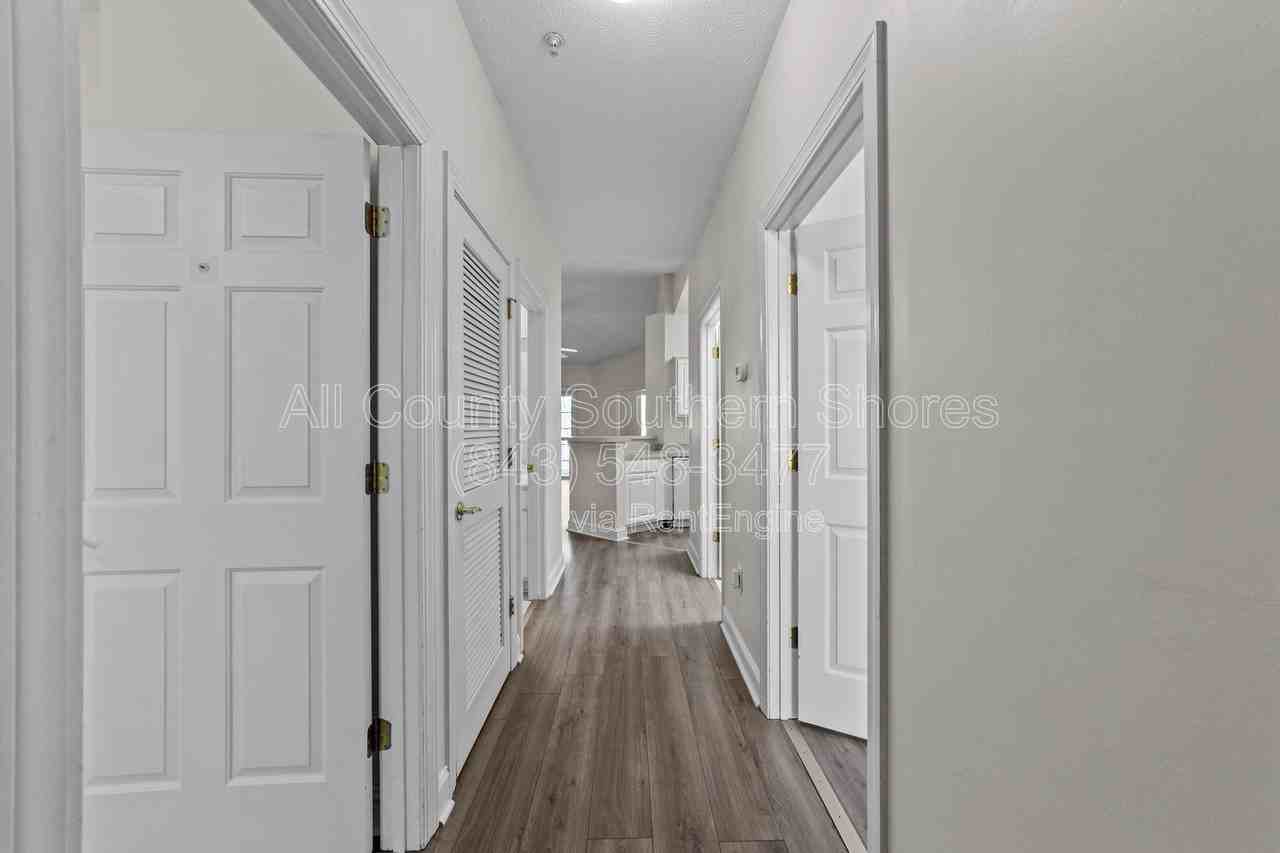 119 Fountain Pointe Ln #303 - Photo 4 of 26