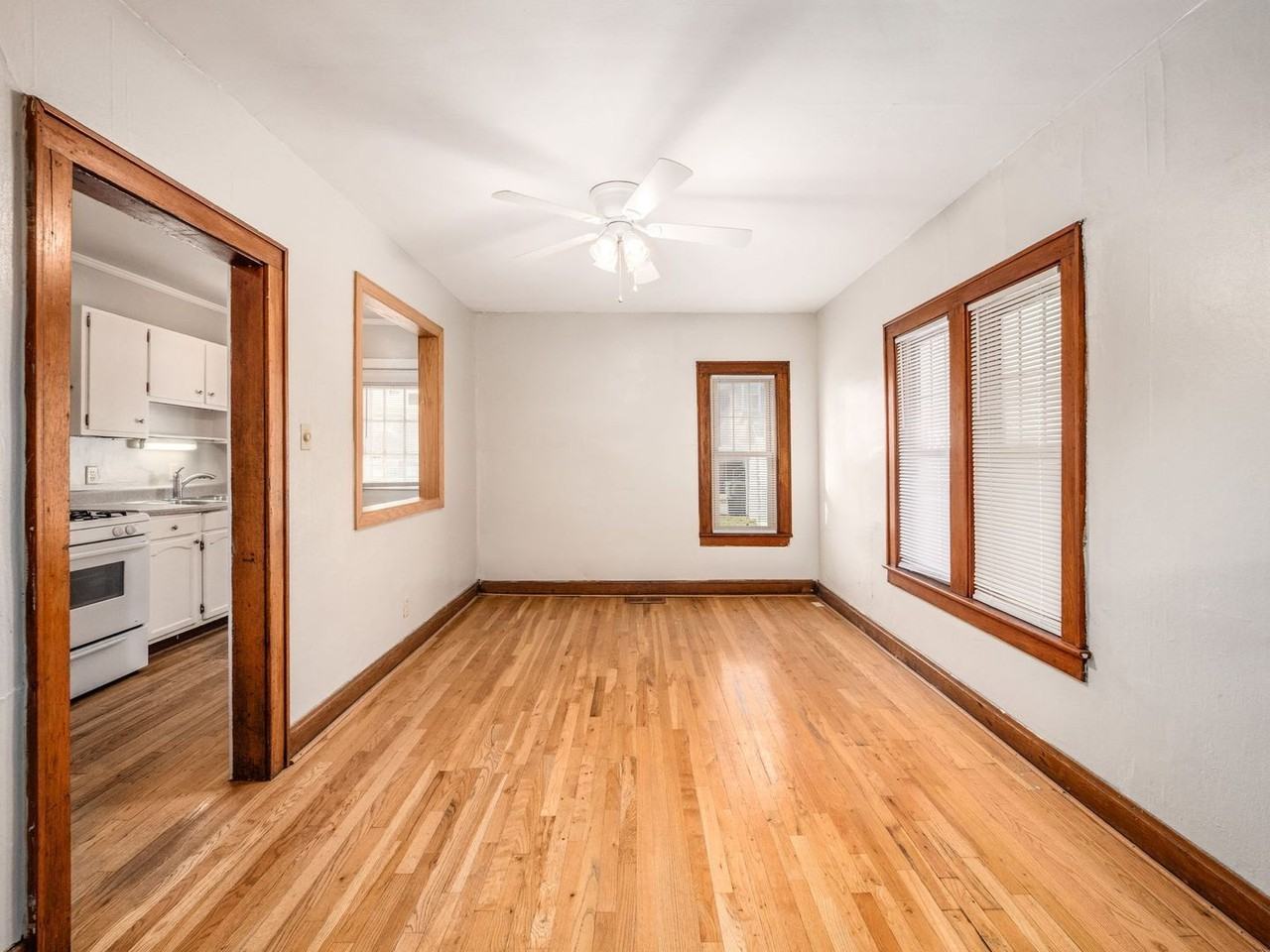 1423 Northwest Blvd - Photo 5 of 15
