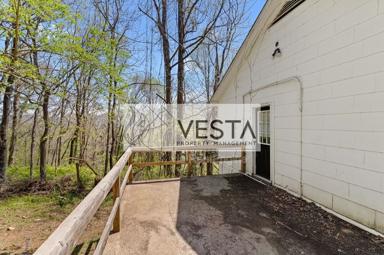 118 Pine Hill Dr - Photo 4 of 50