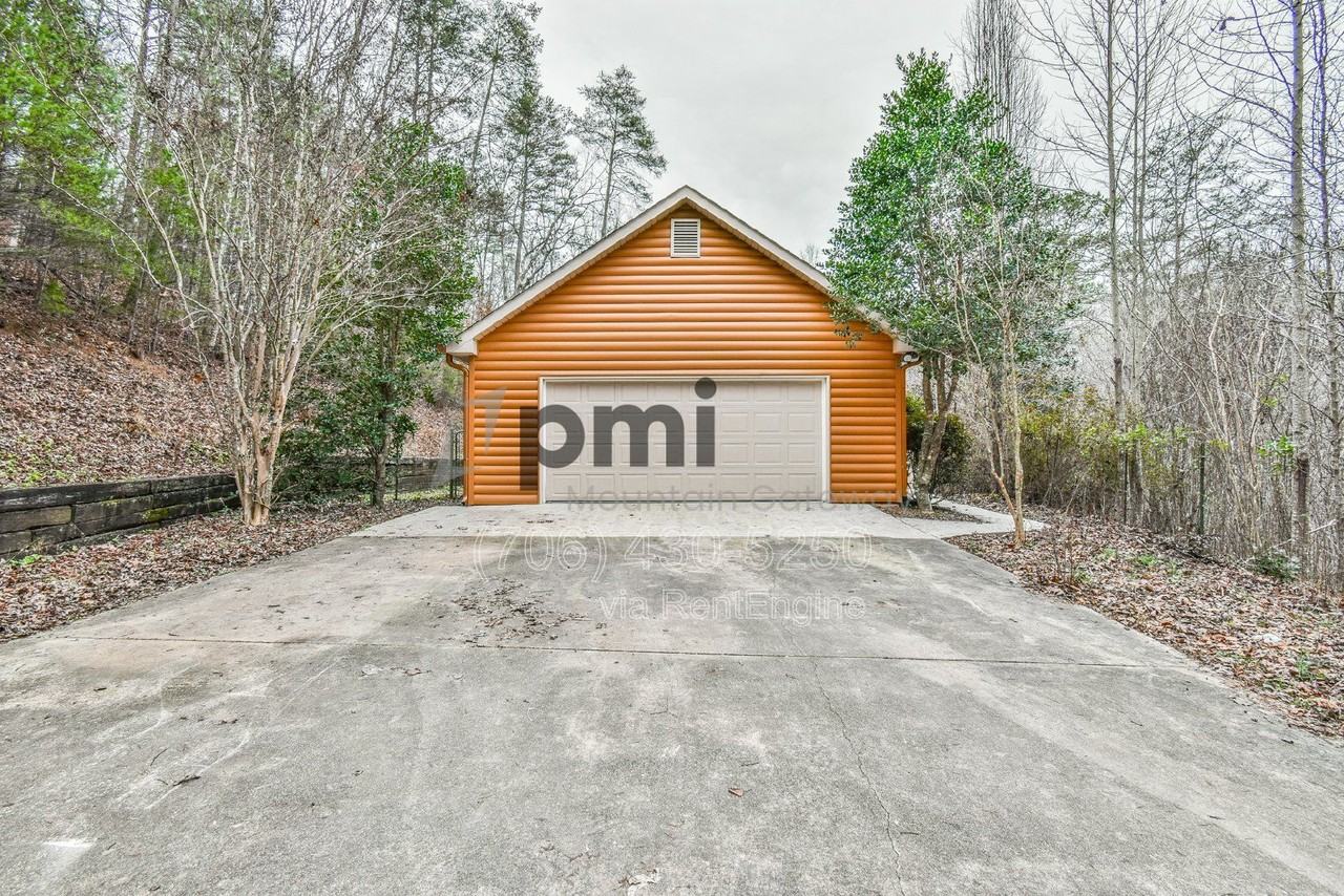 89 Twin Creek Dr - Photo 2 of 31