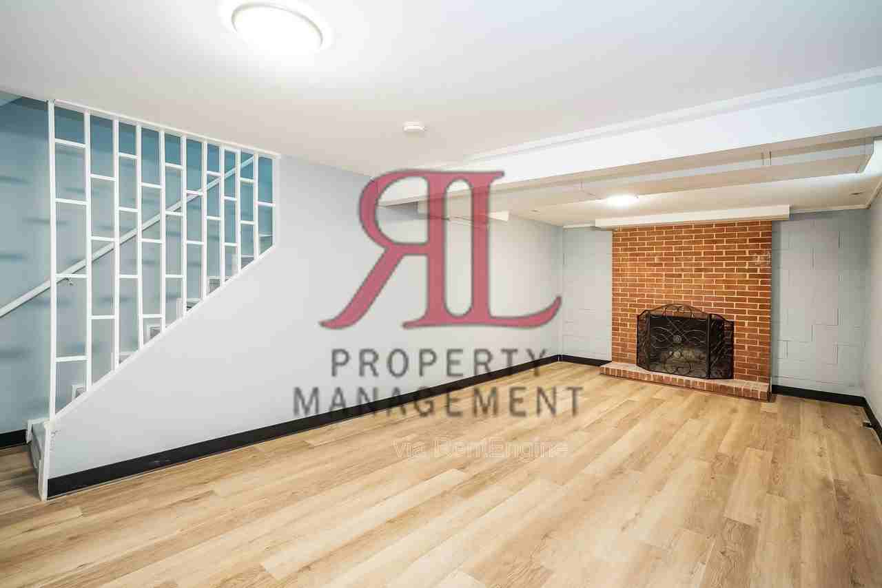 3501 Woodlawn Ave - Photo 2 of 22