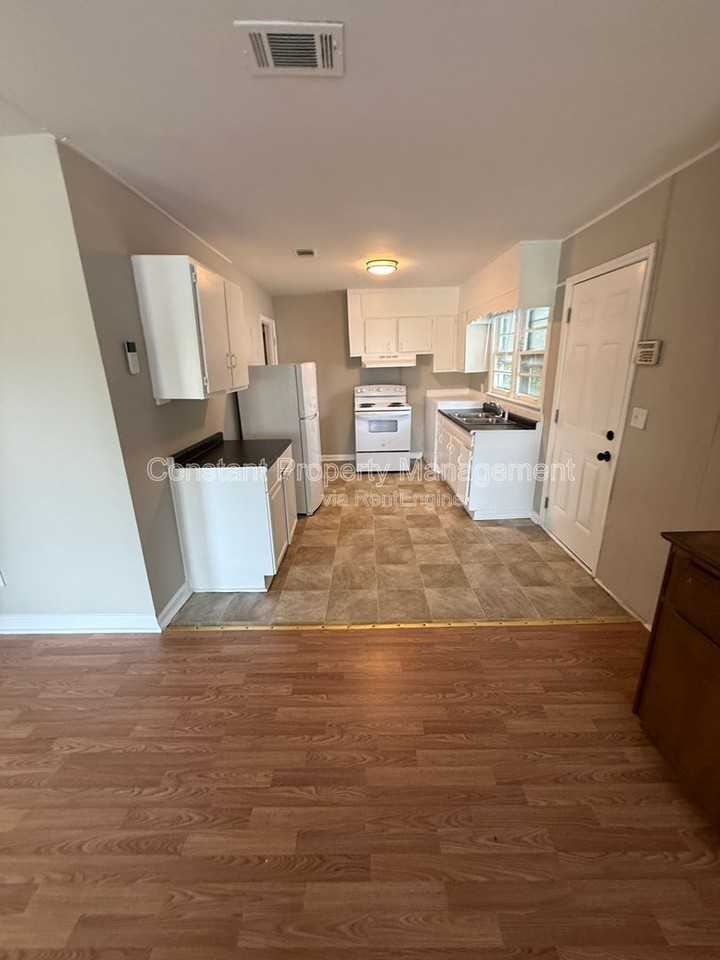 728 Key St - Photo 3 of 13