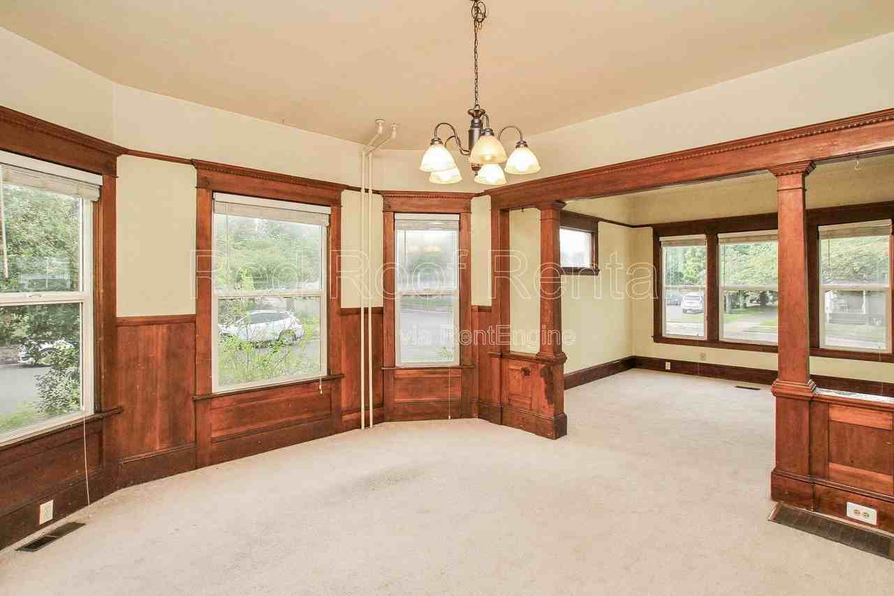 1320 S 9th St - Photo 7 of 19